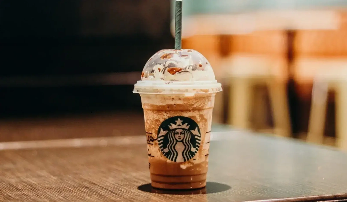 Ekspansi-Global-dan-Adaptasi-Lokal