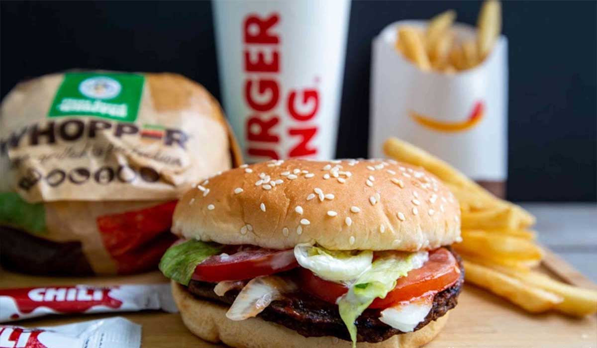 Pengalaman Makan Yang Nyaman dan Modern