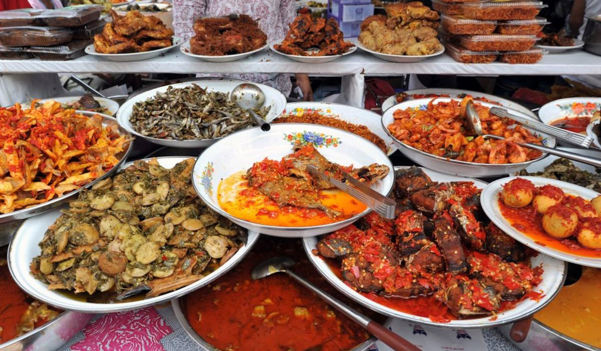 Punggol Nasi Padang: Nikmatnya Kuliner Minang yang Autentik